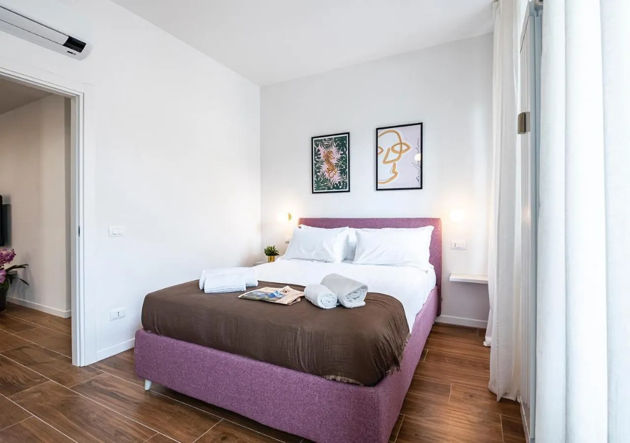 S.M.N-Centro Bf48 Luxury Living With Balcony Apartment Florence