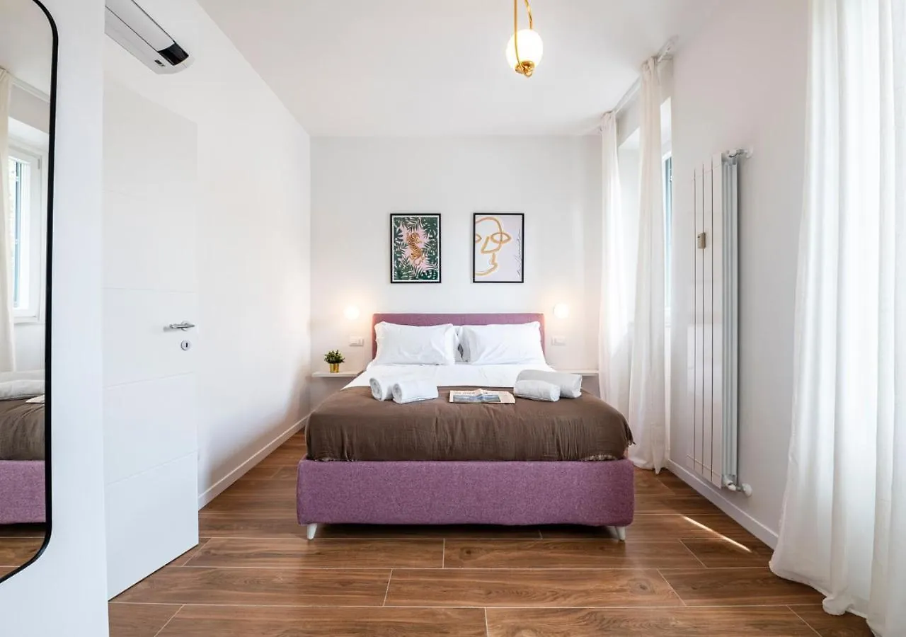 S.M.N-Centro Bf48 Luxury Living With Balcony Apartment Florence