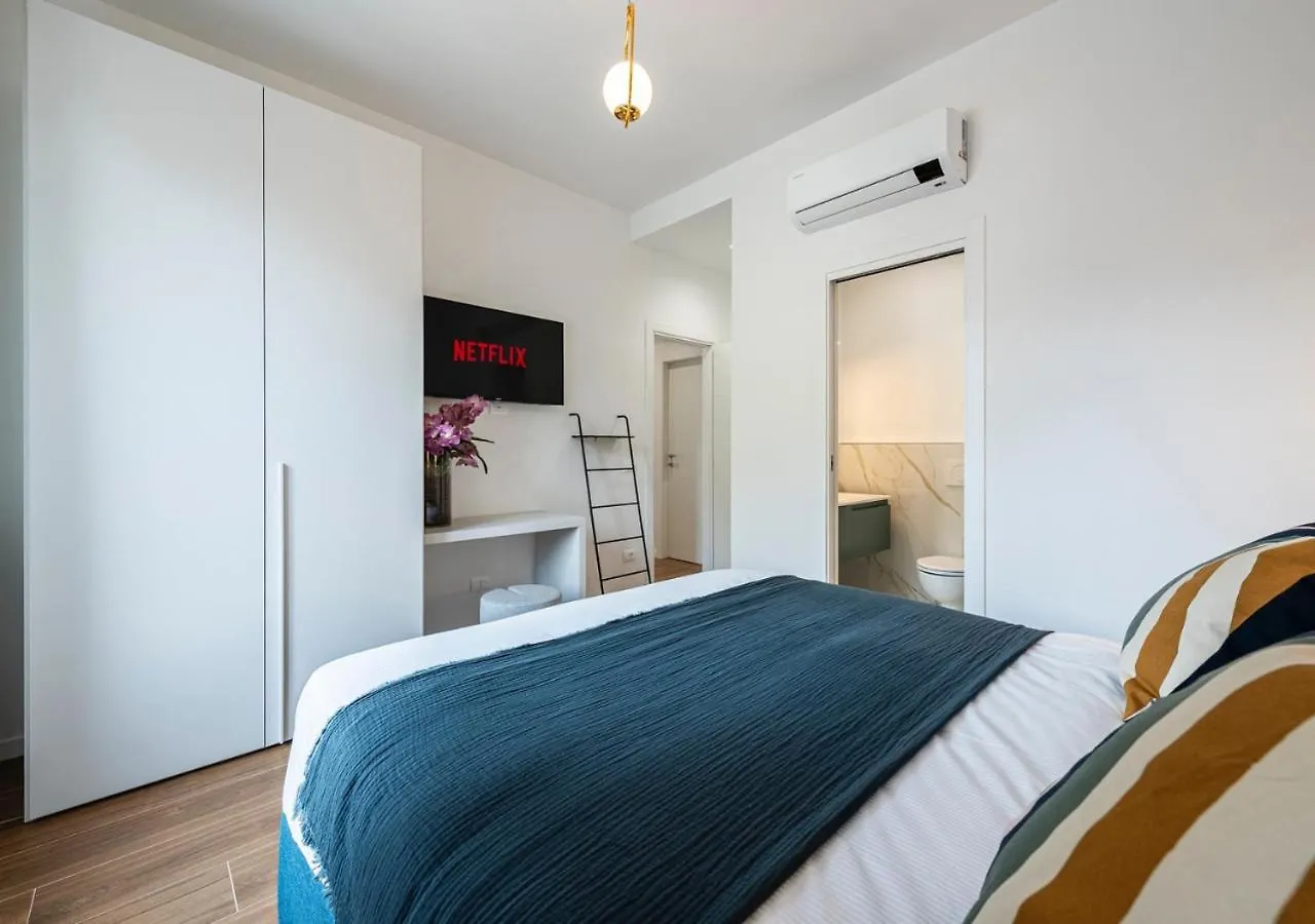S.M.N-Centro Bf48 Luxury Living With Balcony Apartment Florence